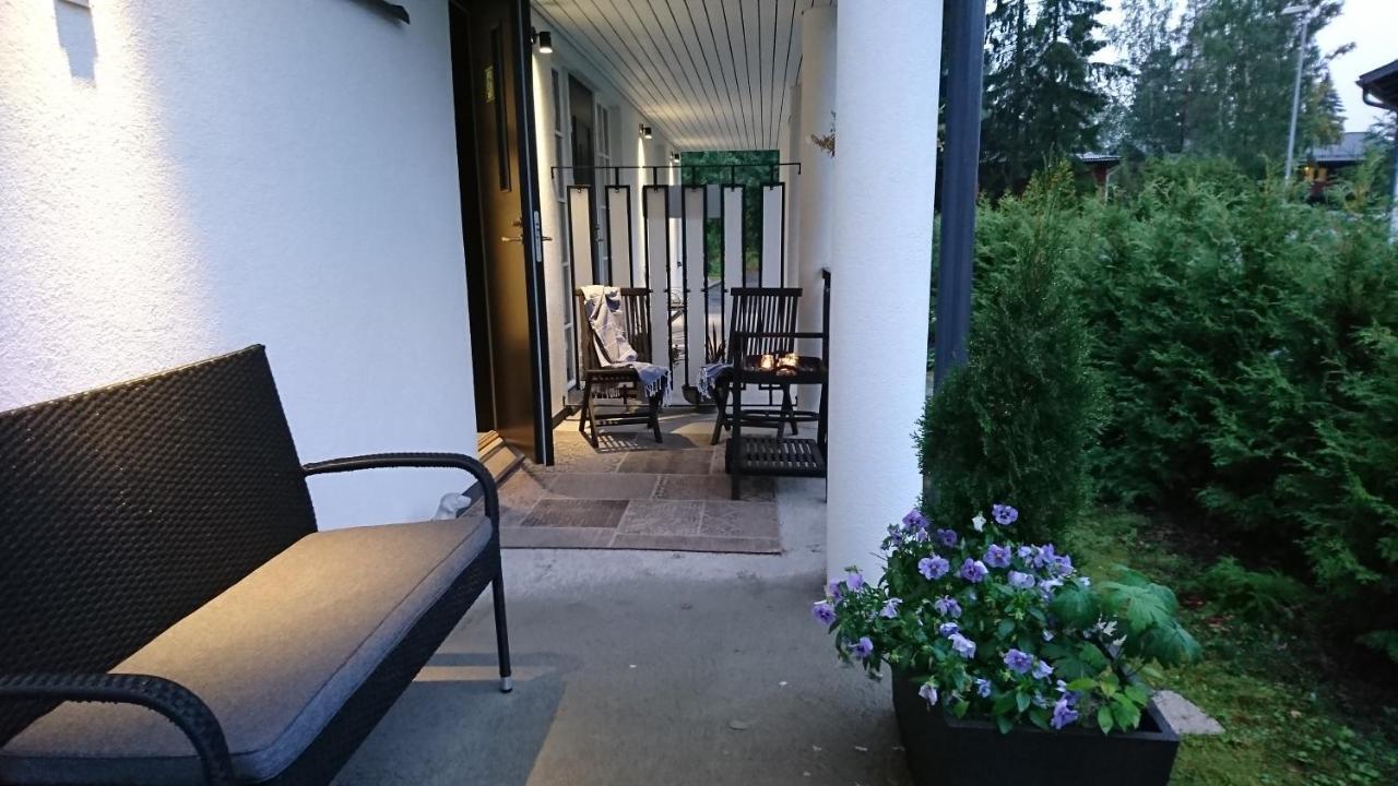 Villa Jokivarsi Bed & Breakfast Vantaa Eksteriør billede