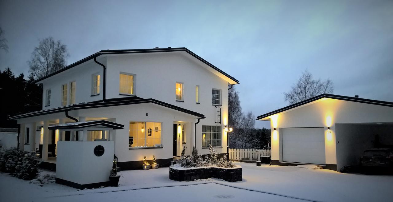 Villa Jokivarsi Bed & Breakfast Vantaa Eksteriør billede